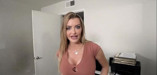  Stepson lucky to have a hot stepmom like Linzee Ryder